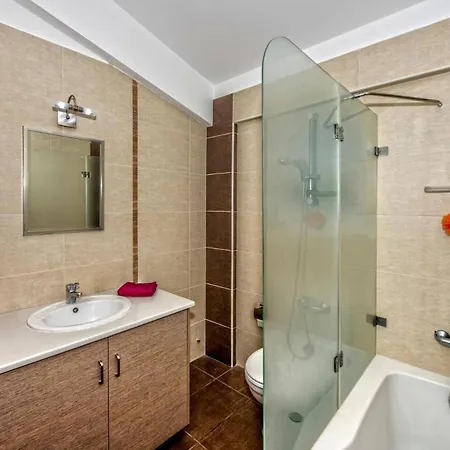 Villa Danae Coral Bay By *