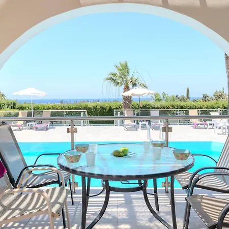 Villa Danae Coral Bay By *