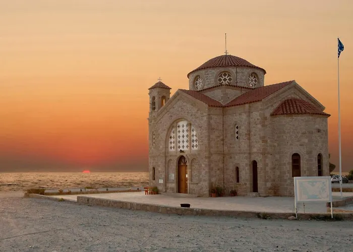 Danae Coral Bay By Vila Pegeia