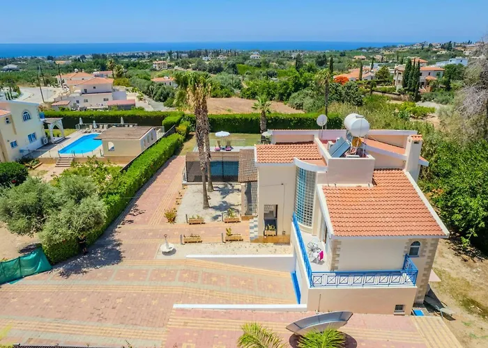 Villa Danae Coral Bay By Peyia