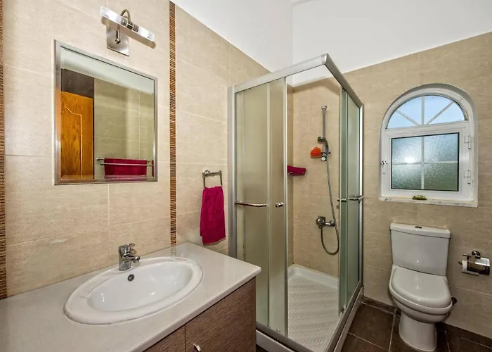 Danae Coral Bay By Vila