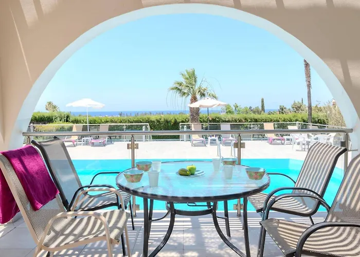 Vila Danae Coral Bay By *